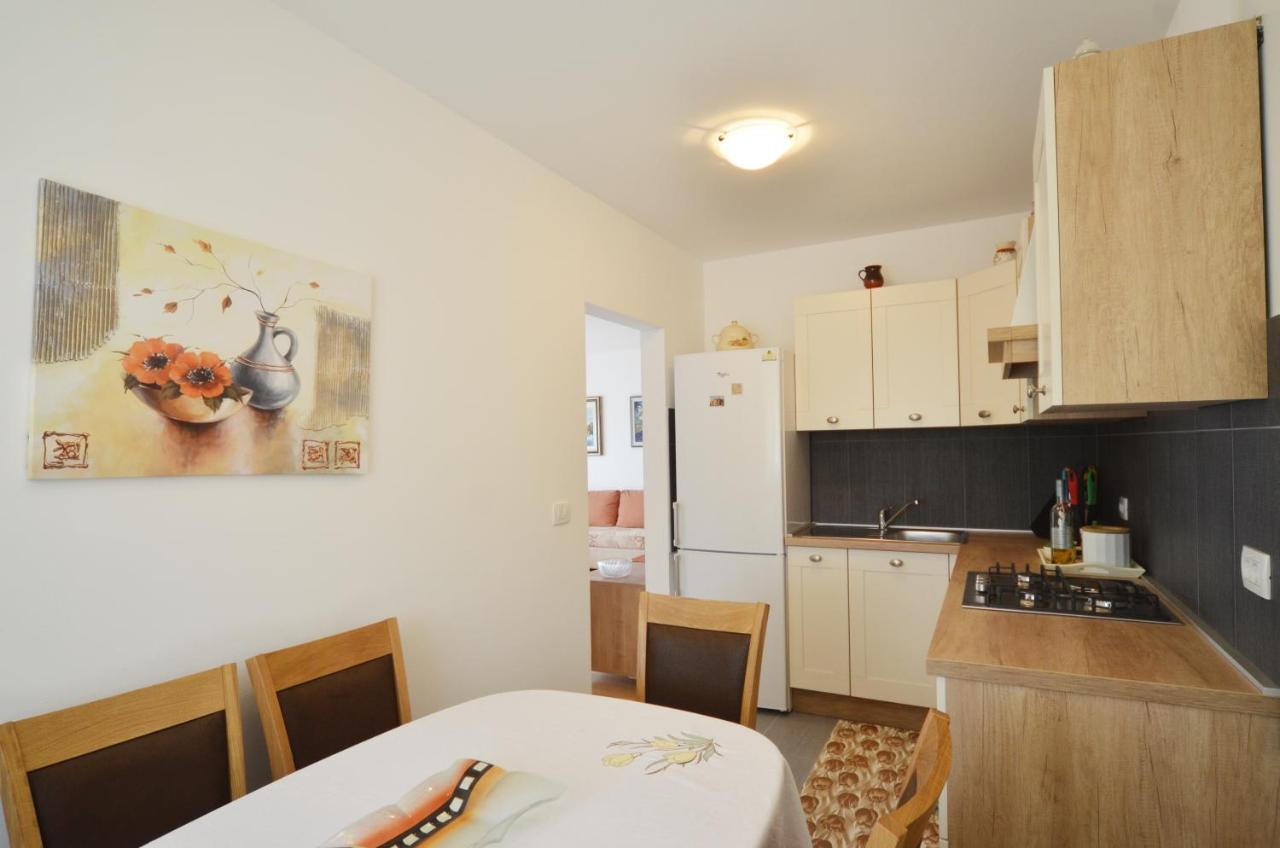 Apartment Emma Rovinj Exterior foto